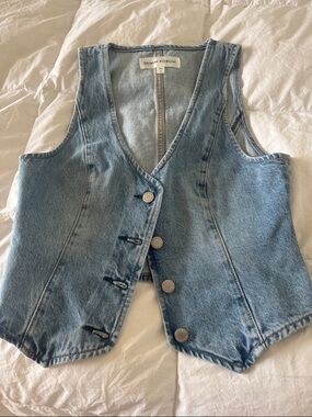 Denim Forum Medium Blue Button-Front Denim Vest